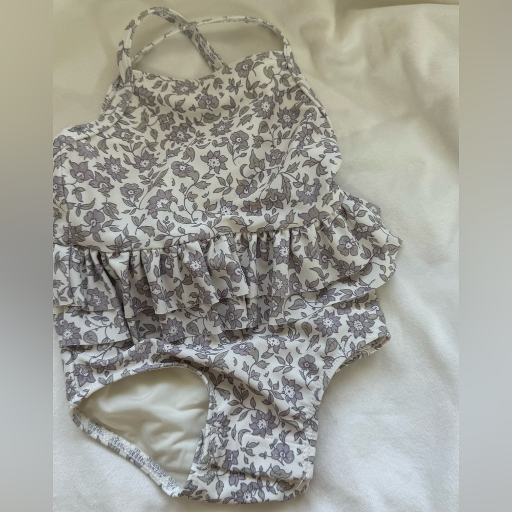 QUINCY MAE swimsuit 6-12m